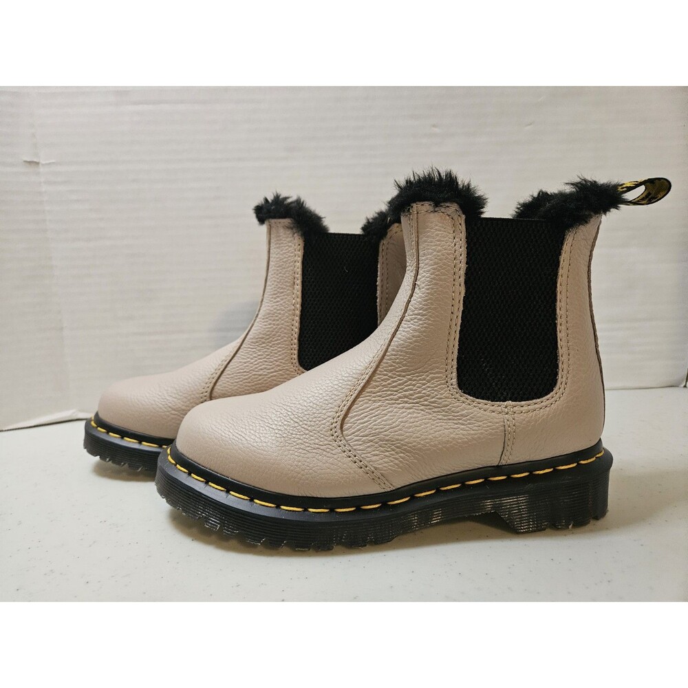 Dr. Martens Women's 2976 Virginia Leonore Chelsea Ankle Boots Vintage Taupe US 5